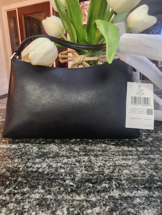 kate spade New York Black Saffiano Leather Crossbody - NWT-9×6×1.5 - Picture 3 of 7